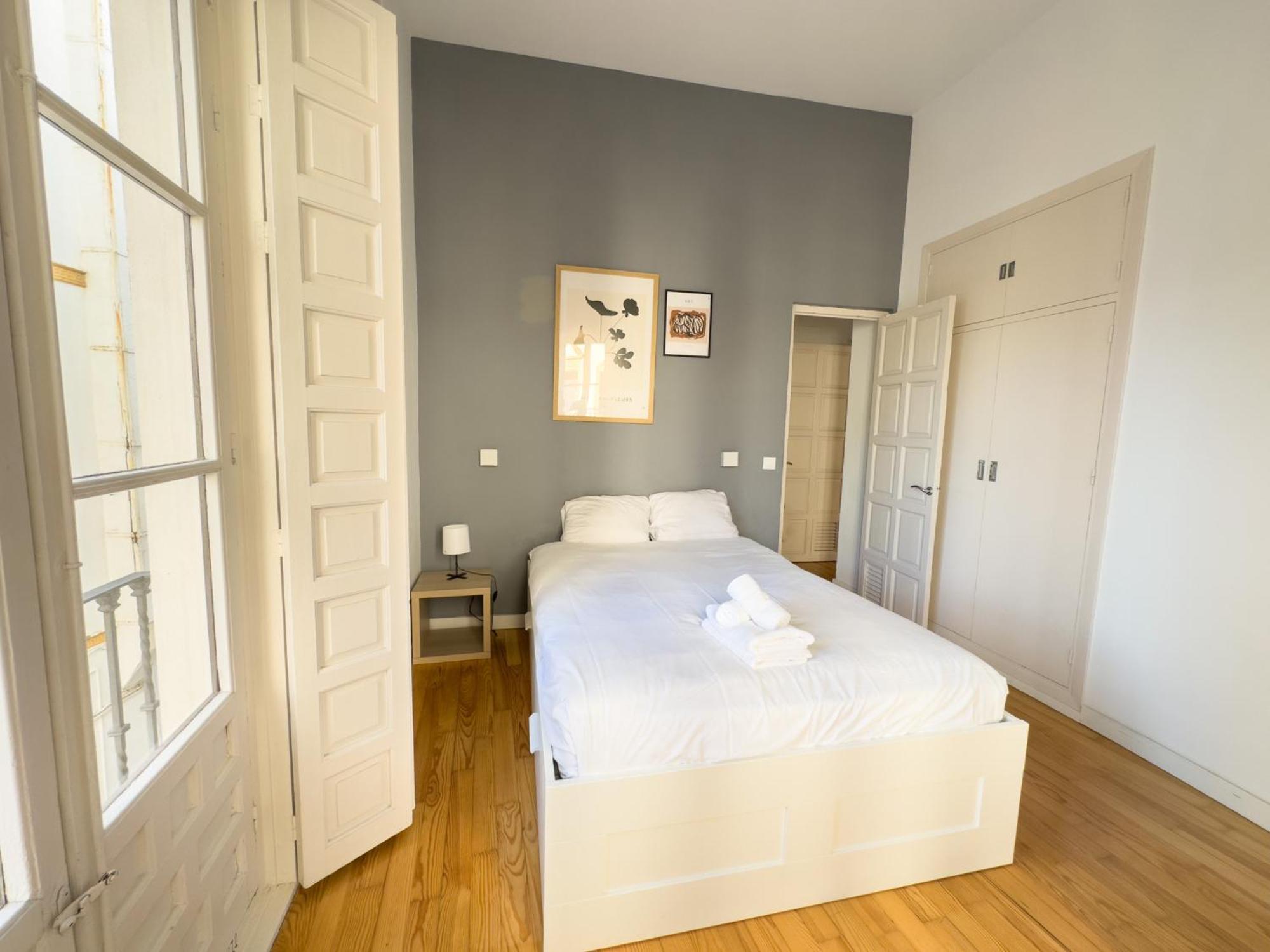 Stylish 1br Apt, Ac, Near Sight, Private Parking Opt * Séville
